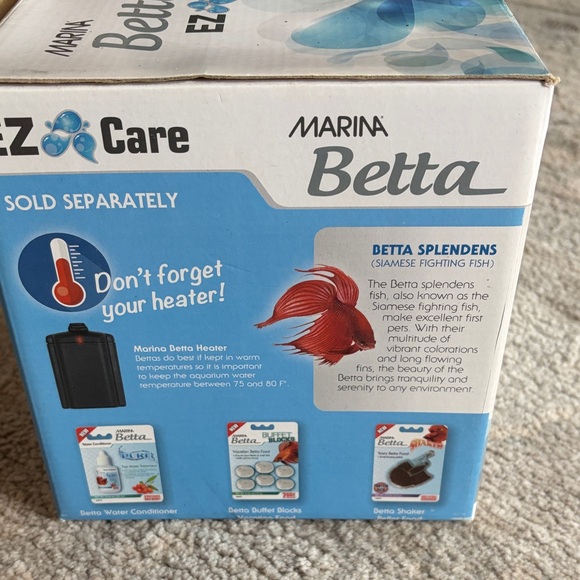 MARINA Betta EZ Care Aquarium - Aqua Plastic Frame with Clear Sides - Picture 5 of 6